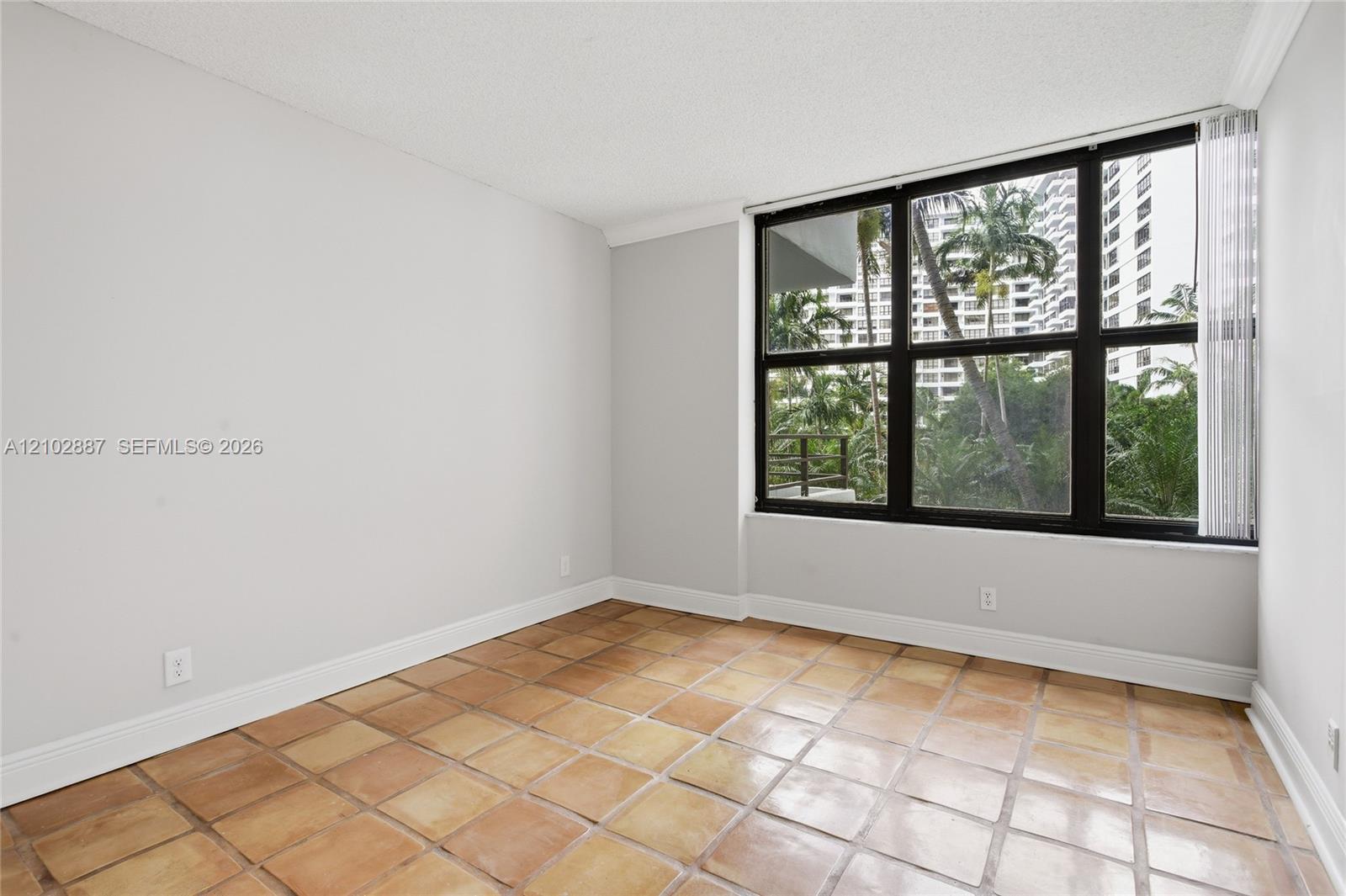 2500 Parkview Drive 415 Property Photo 13