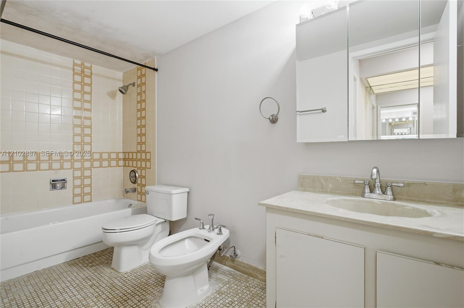 2500 Parkview Drive 415 Property Photo 22
