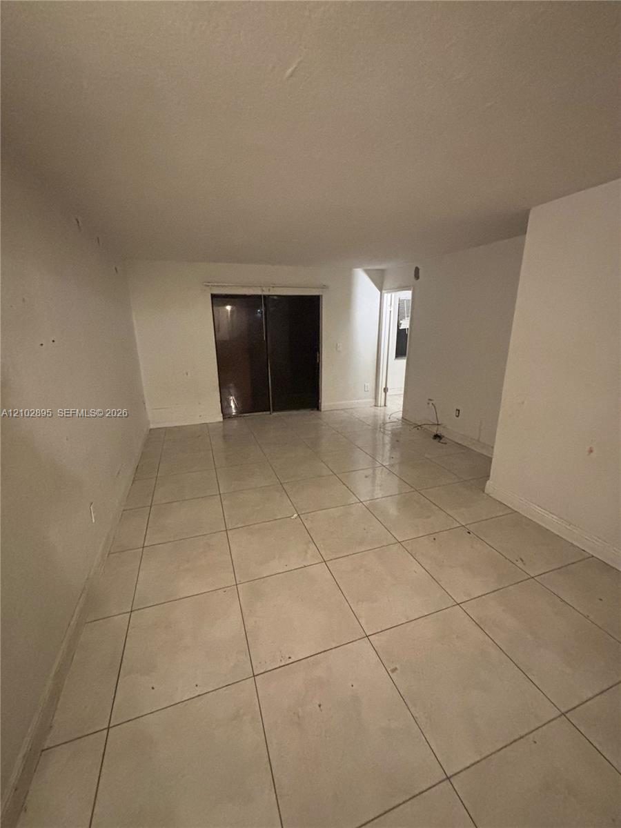 902 Ne 209th Street 106-40 Property Photo 26