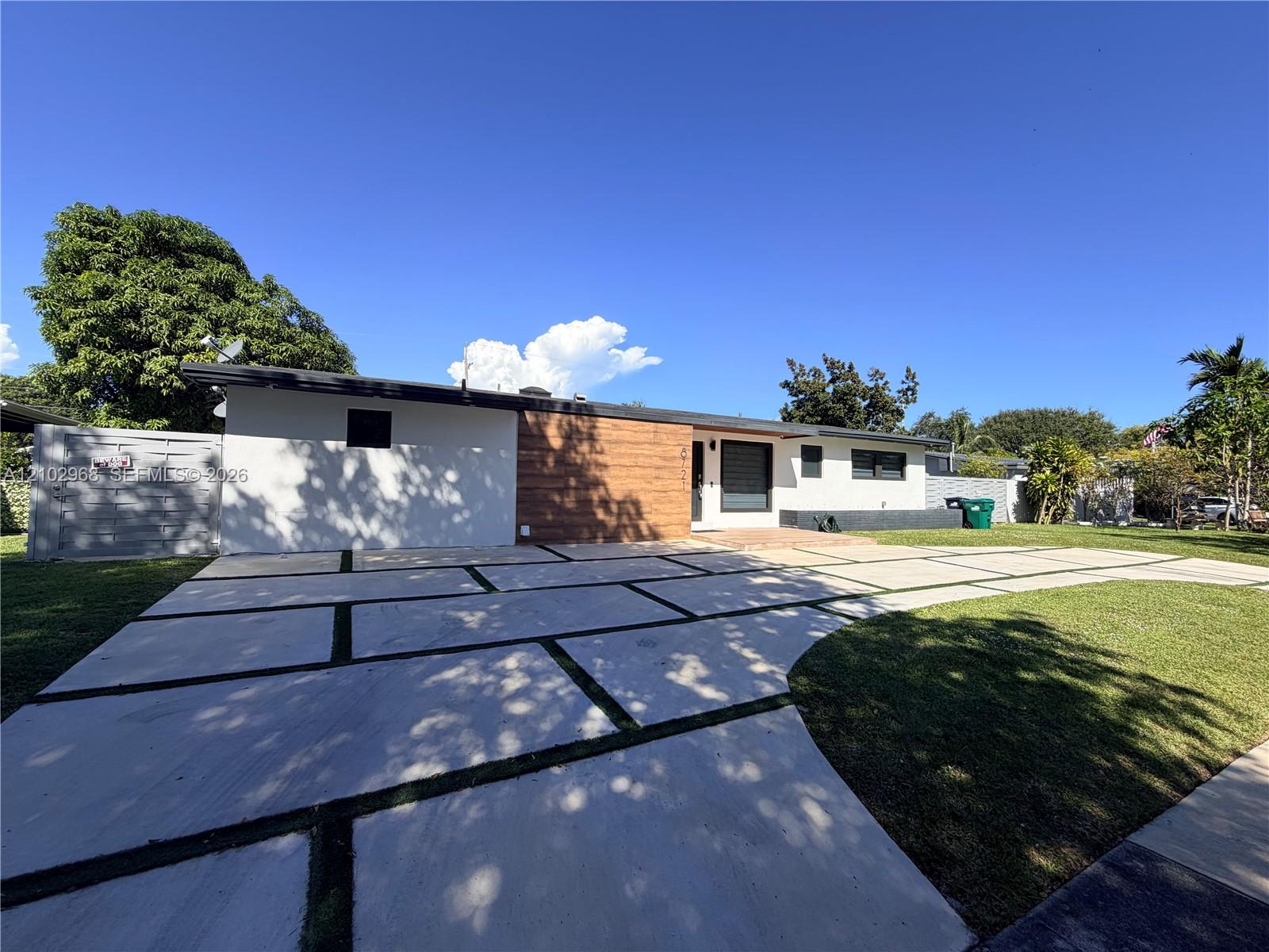 8721 Sw 191st Street Property Photo 1