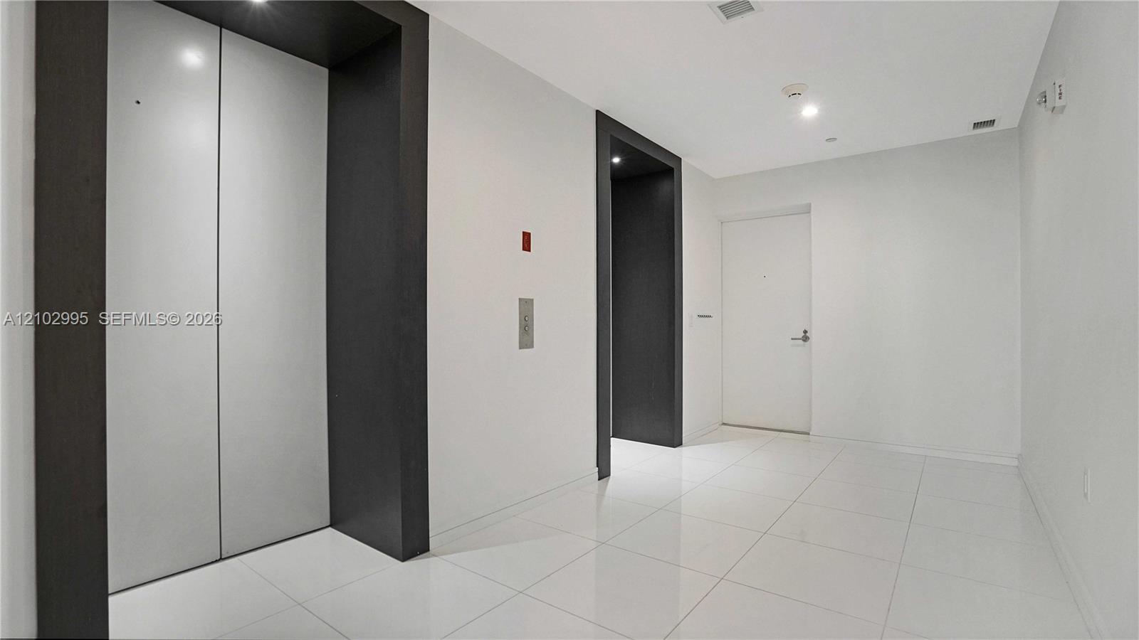 1100 Biscayne Boulevard 5202 Property Photo 8