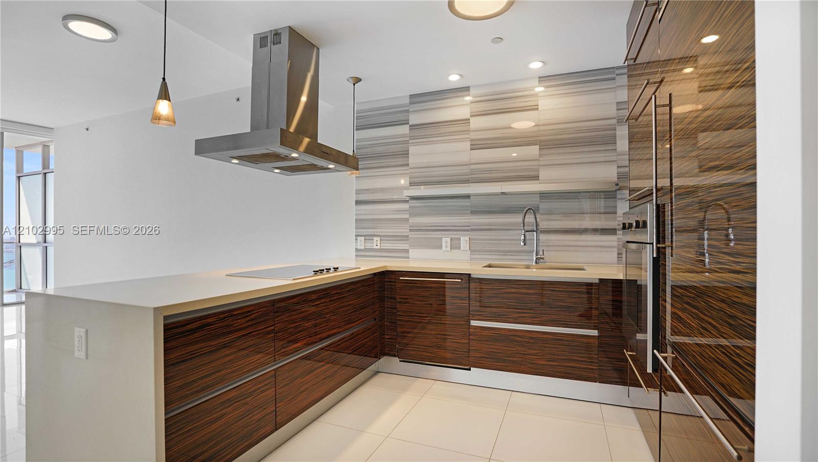 1100 Biscayne Boulevard 5202 Property Photo 10