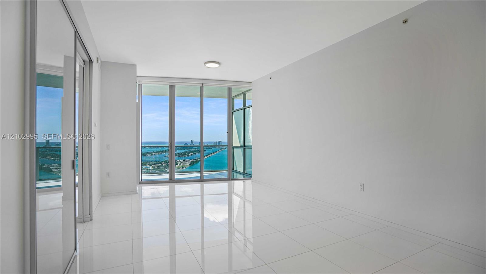 1100 Biscayne Boulevard 5202 Property Photo 13