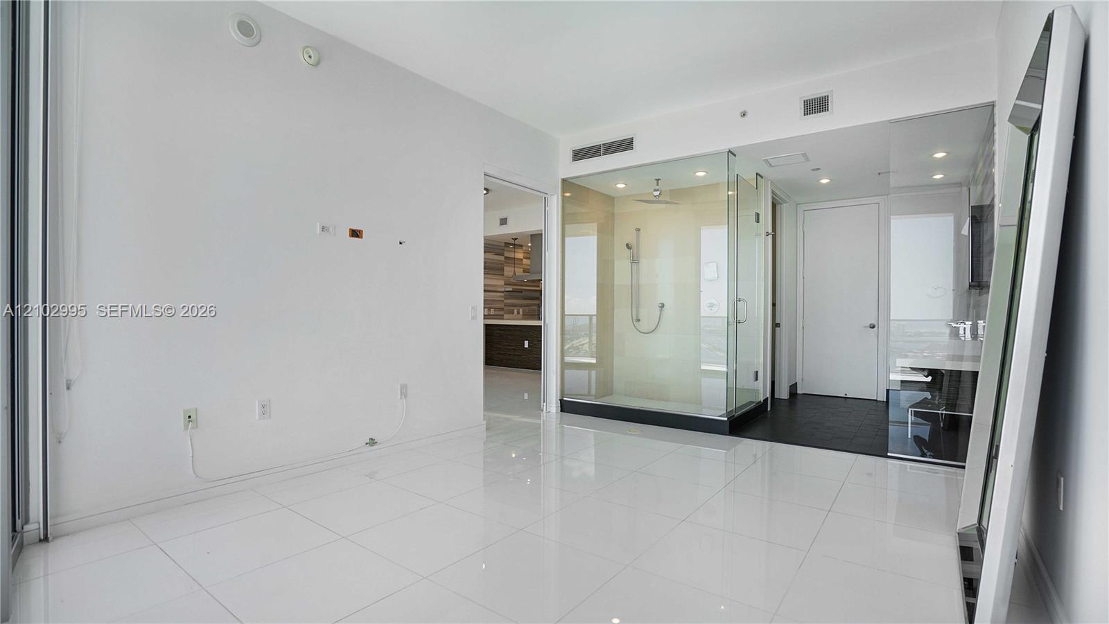 1100 Biscayne Boulevard 5202 Property Photo 19