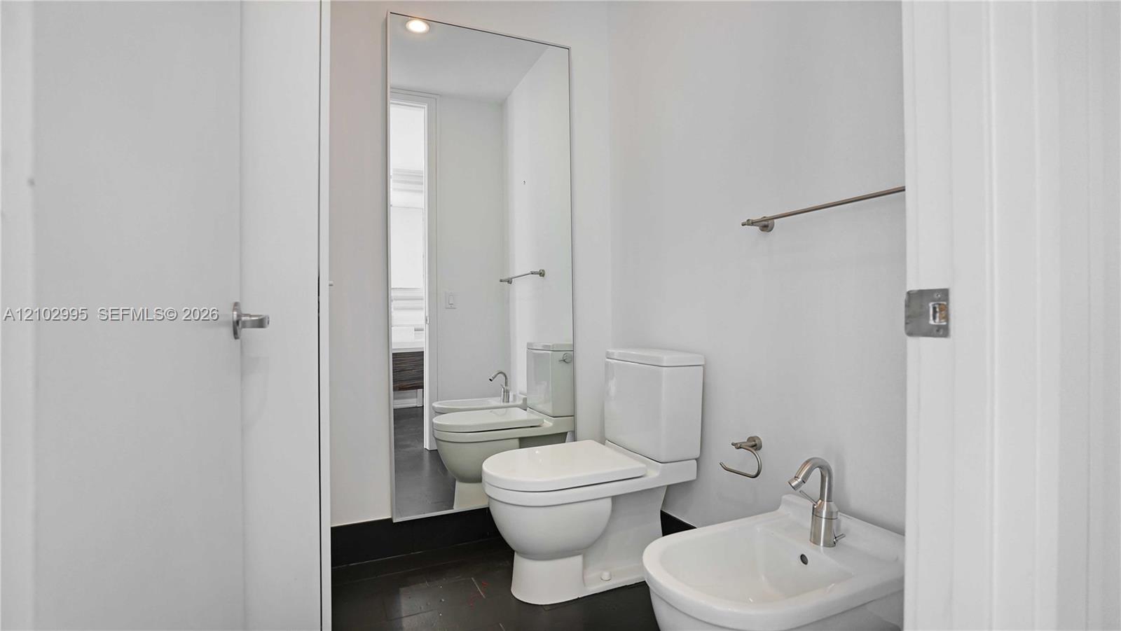 1100 Biscayne Boulevard 5202 Property Photo 23