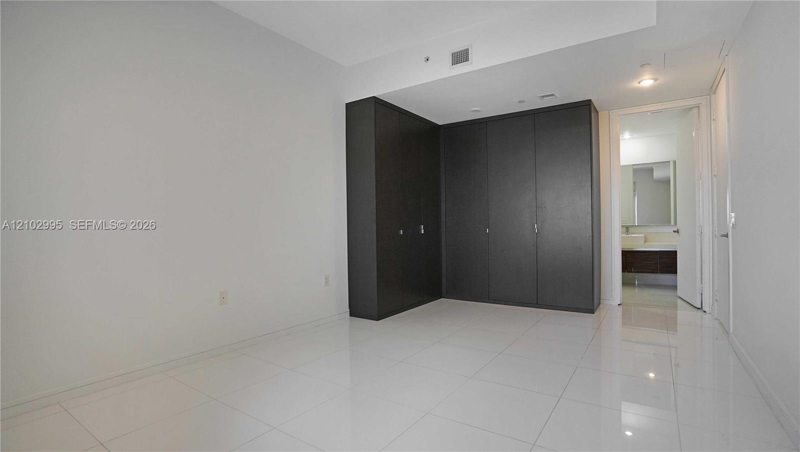 1100 Biscayne Boulevard 5202 Property Photo 26