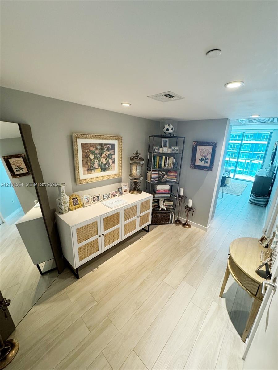 1300 S Miami Avenue 2808 Property Photo 4