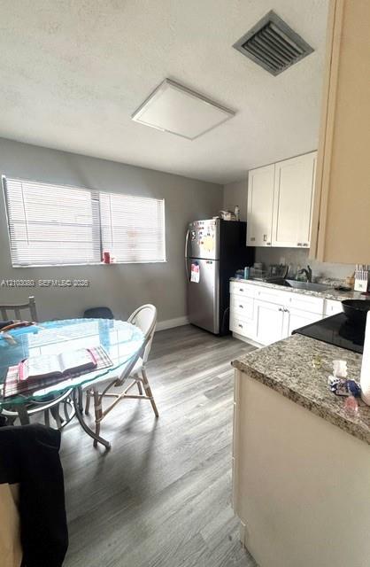 1709 Shenandoah Street B Property Photo 4