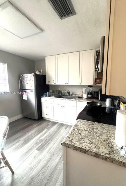 1709 Shenandoah Street B Property Photo 5