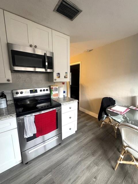 1709 Shenandoah Street B Property Photo 7