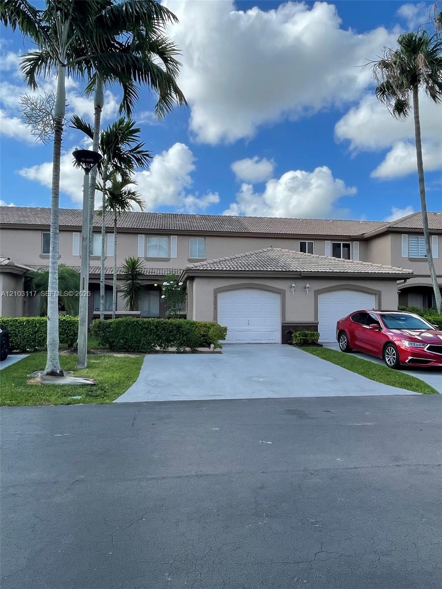 16304 SW 75th Street Property Photo 1