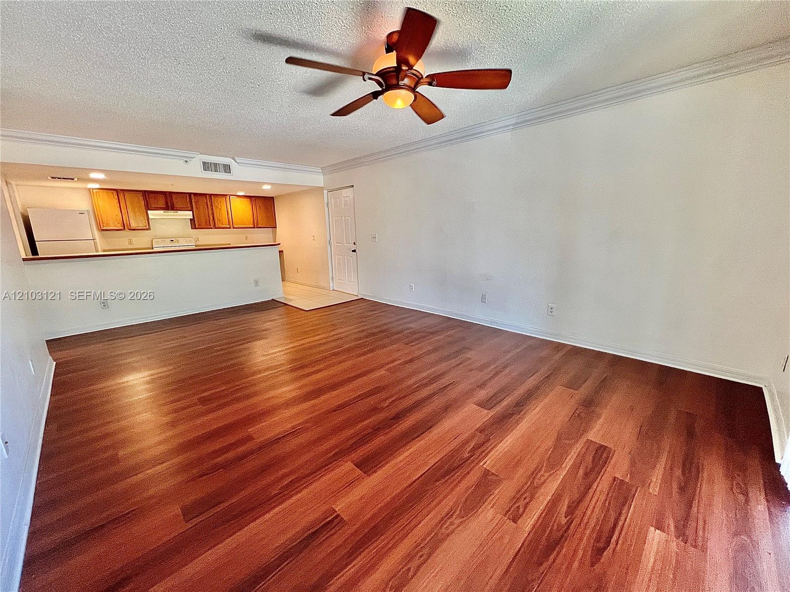 9905 Westwood Drive 25-3 Property Photo 7