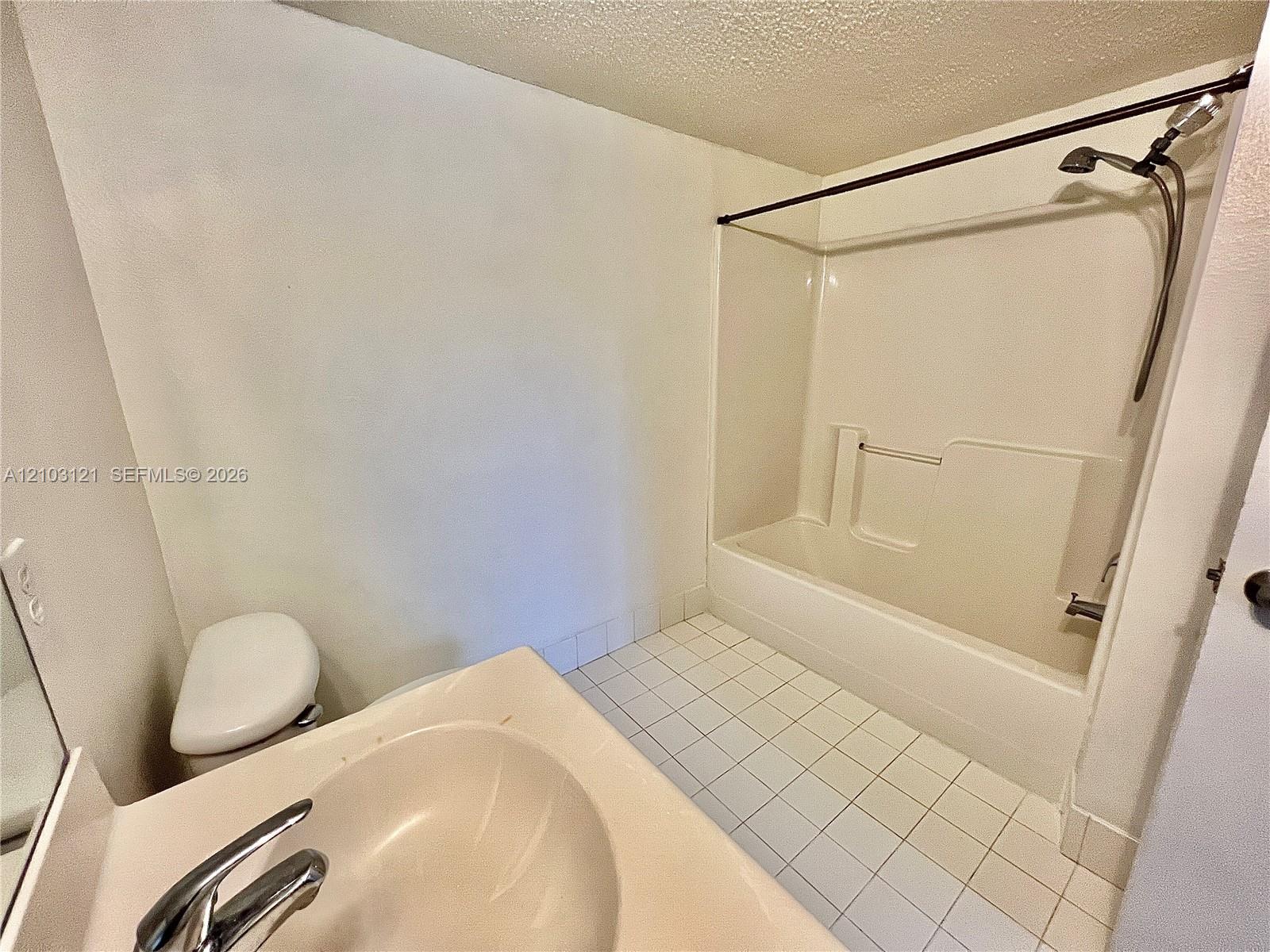 9905 Westwood Drive 25-3 Property Photo 13