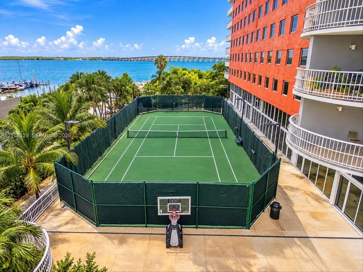 1627 Brickell Avenue 2005 Property Photo 24