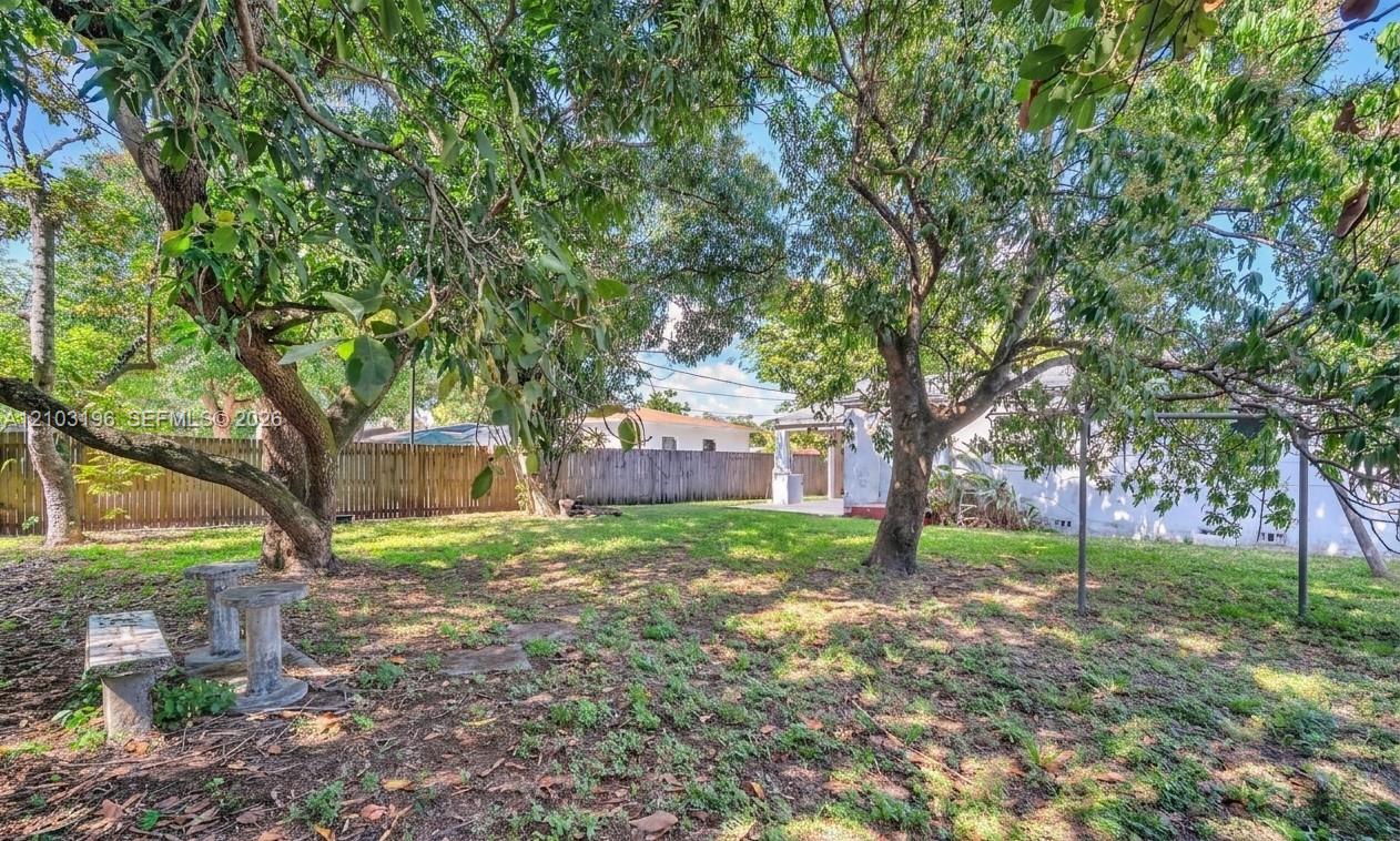 1236 Jann Avenue Property Photo 4