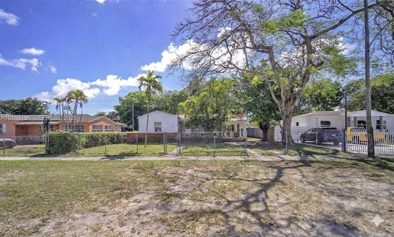 1236 Jann Avenue Property Photo 6