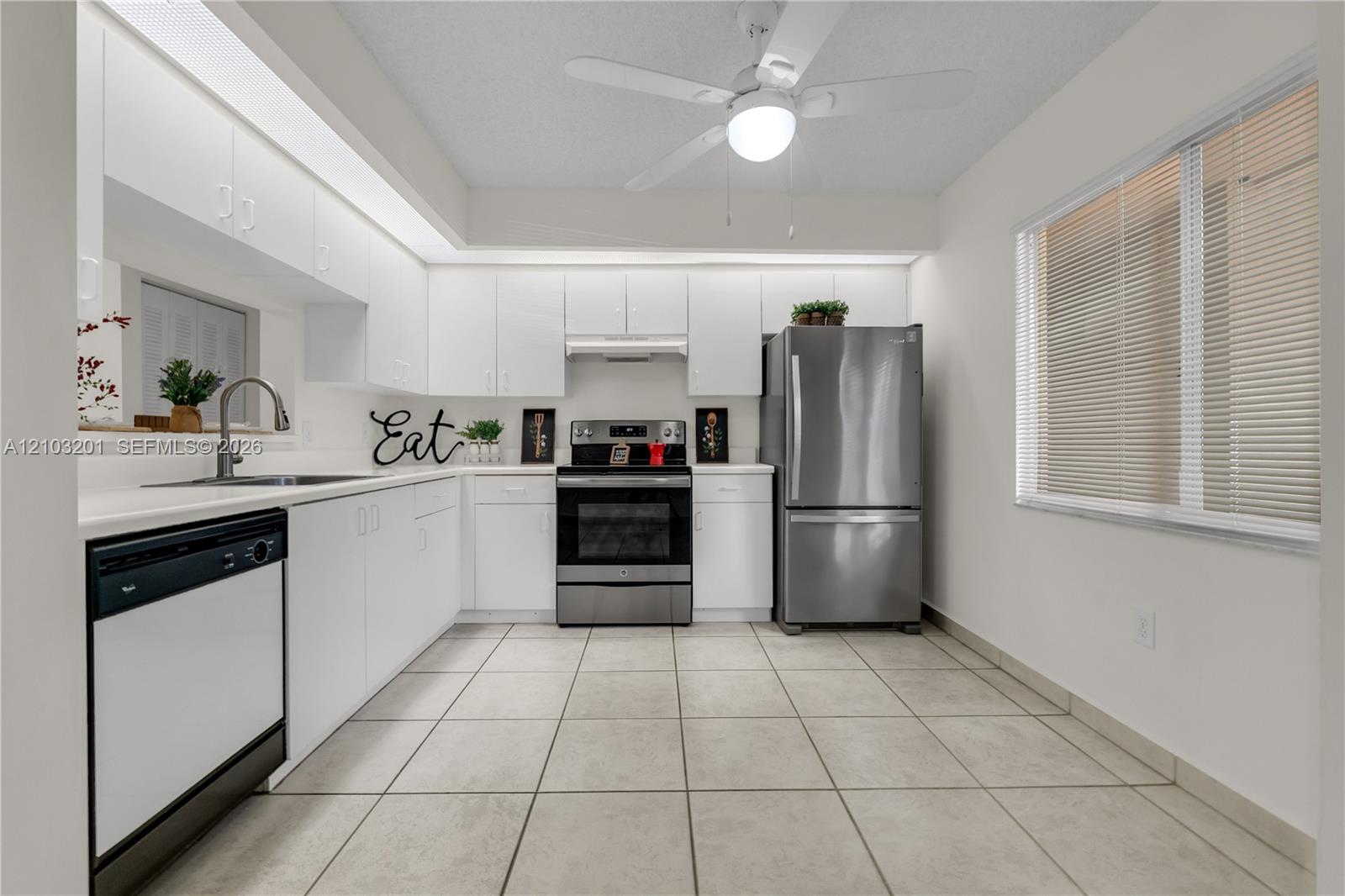 12551 Sw 16th Court 107c Property Photo 8