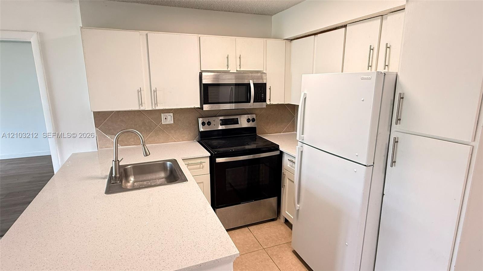941 Lyons Road 5108 Property Photo 12