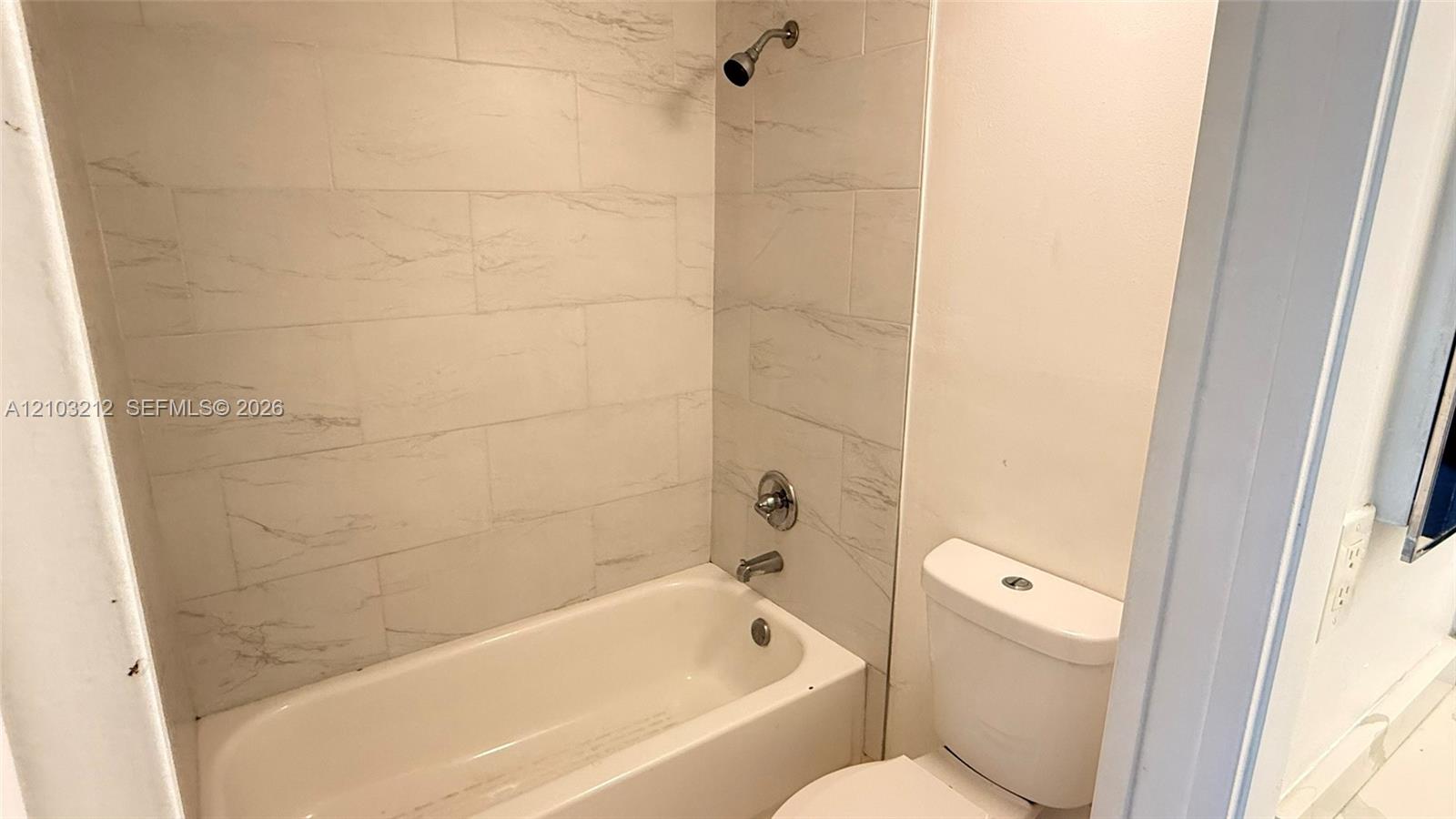 941 Lyons Road 5108 Property Photo 15