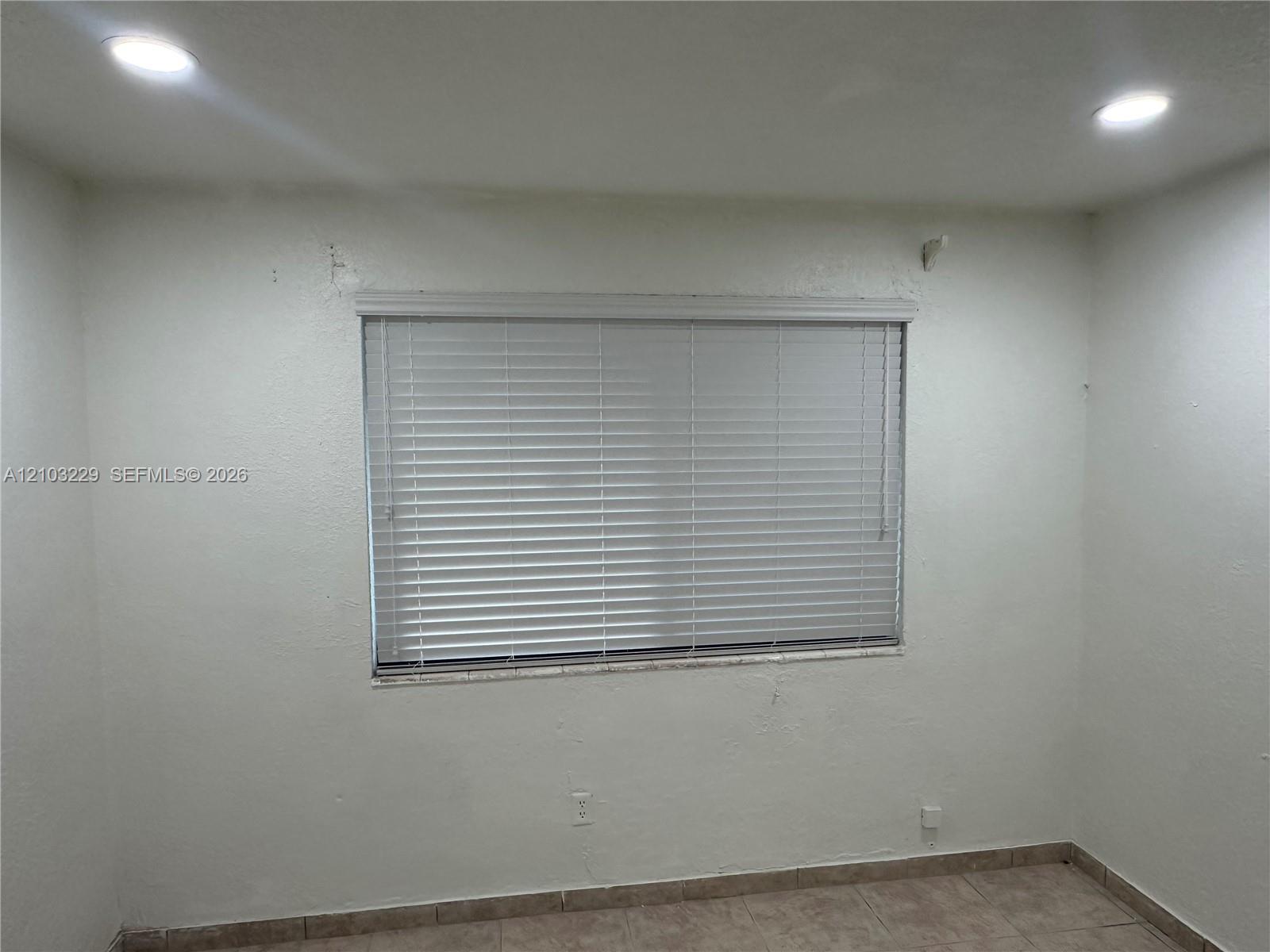A12103229 Property Photo 7