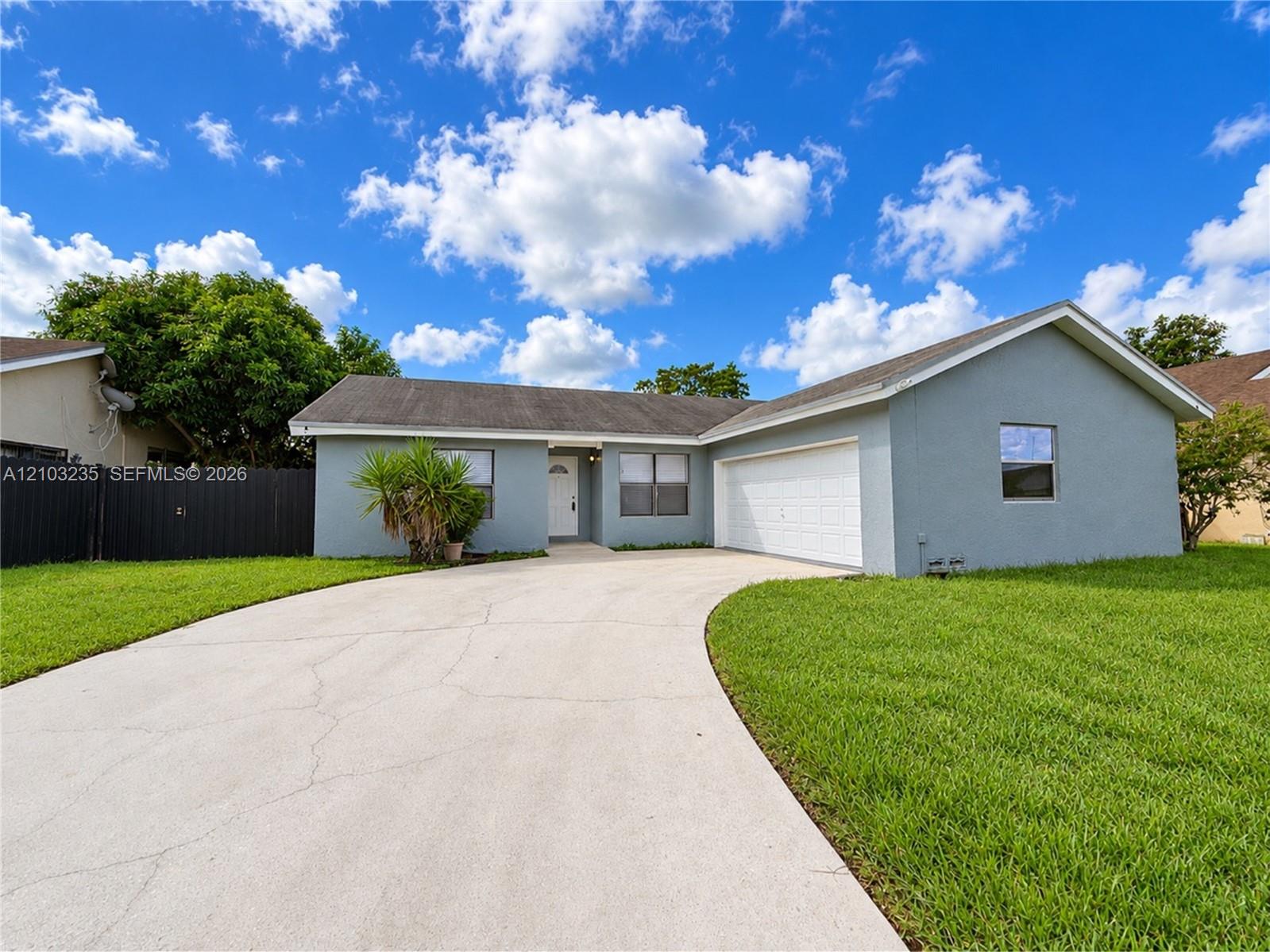 11220 Sw 159th Street Property Photo 1