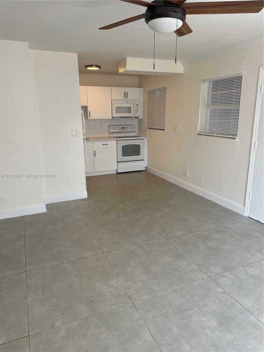 110 Se 2nd Street 101 Property Photo 7