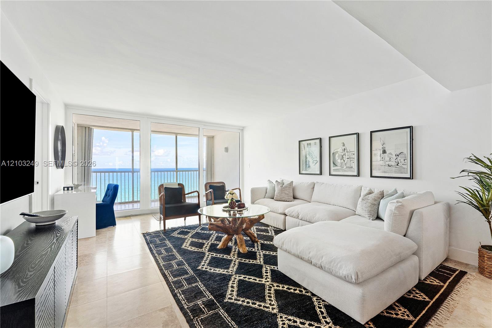 840 Ocean Drive 1105 Property Photo 3