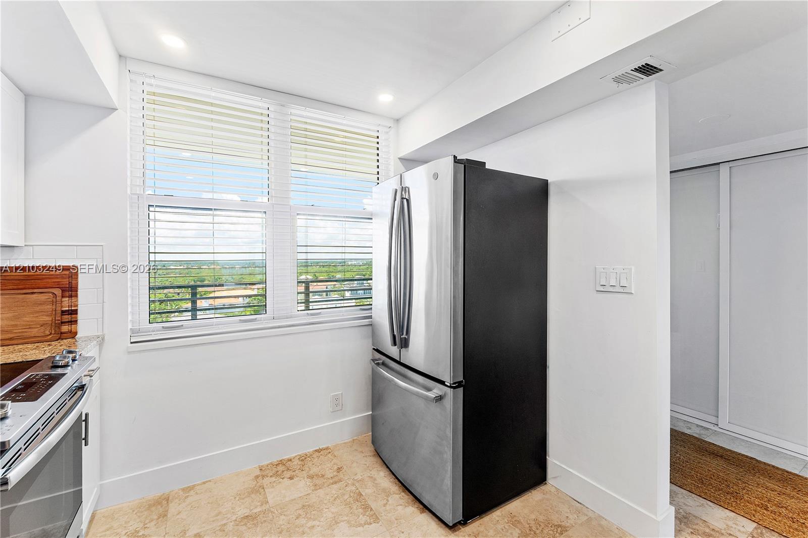 840 Ocean Drive 1105 Property Photo 31