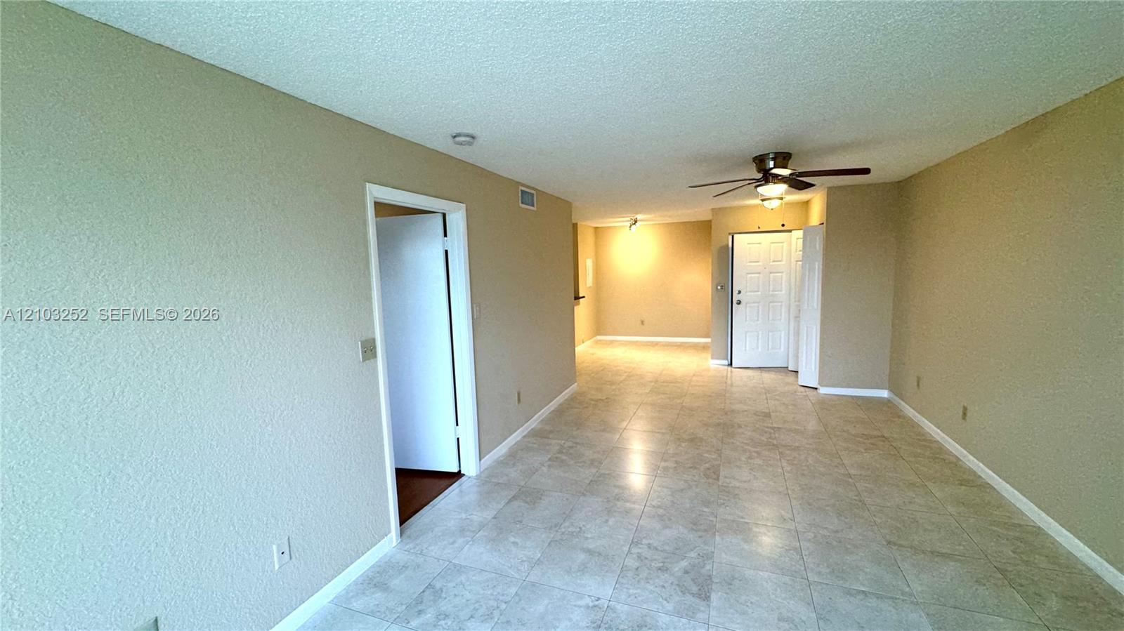 2880 N Oakland Forest Drive 110 Property Photo 4