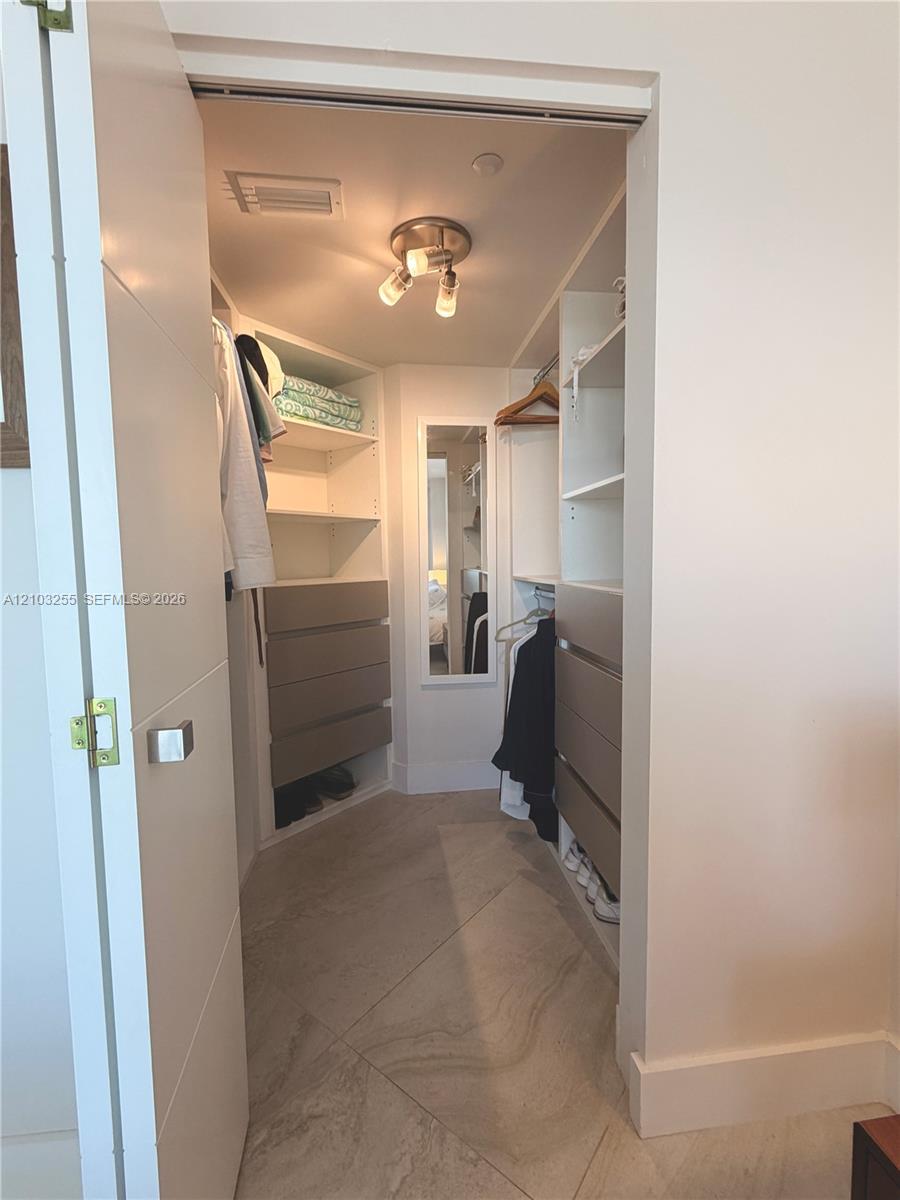7330 Ocean Terrace 9-d Property Photo 25