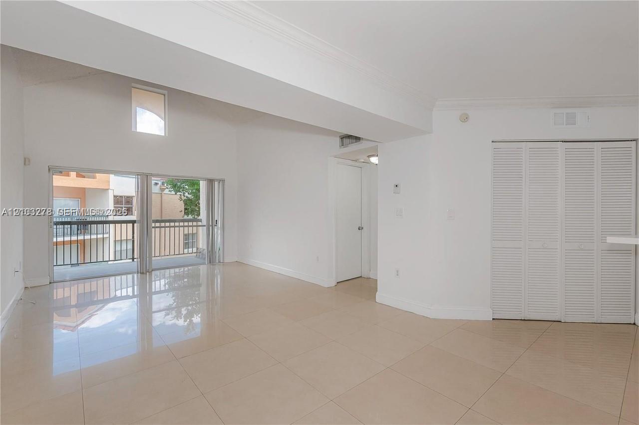 6292 NW 186th Street 305 Property Photo 1