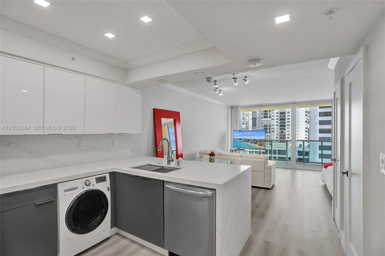2501 S Ocean Drive 704 (Available Jan 11) Property Photo 1