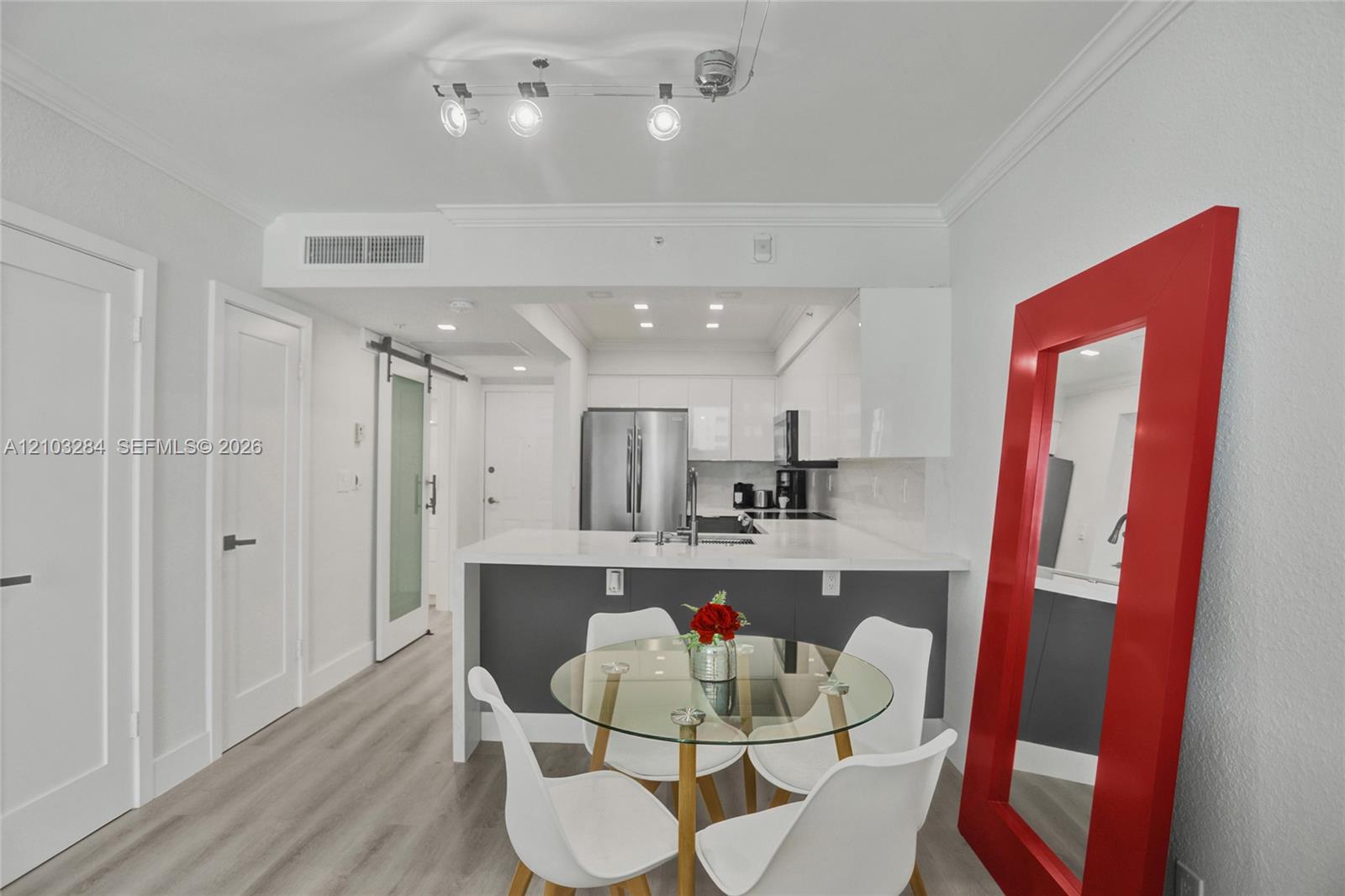 2501 S Ocean Drive 704 (available Jan 11) Property Photo 6