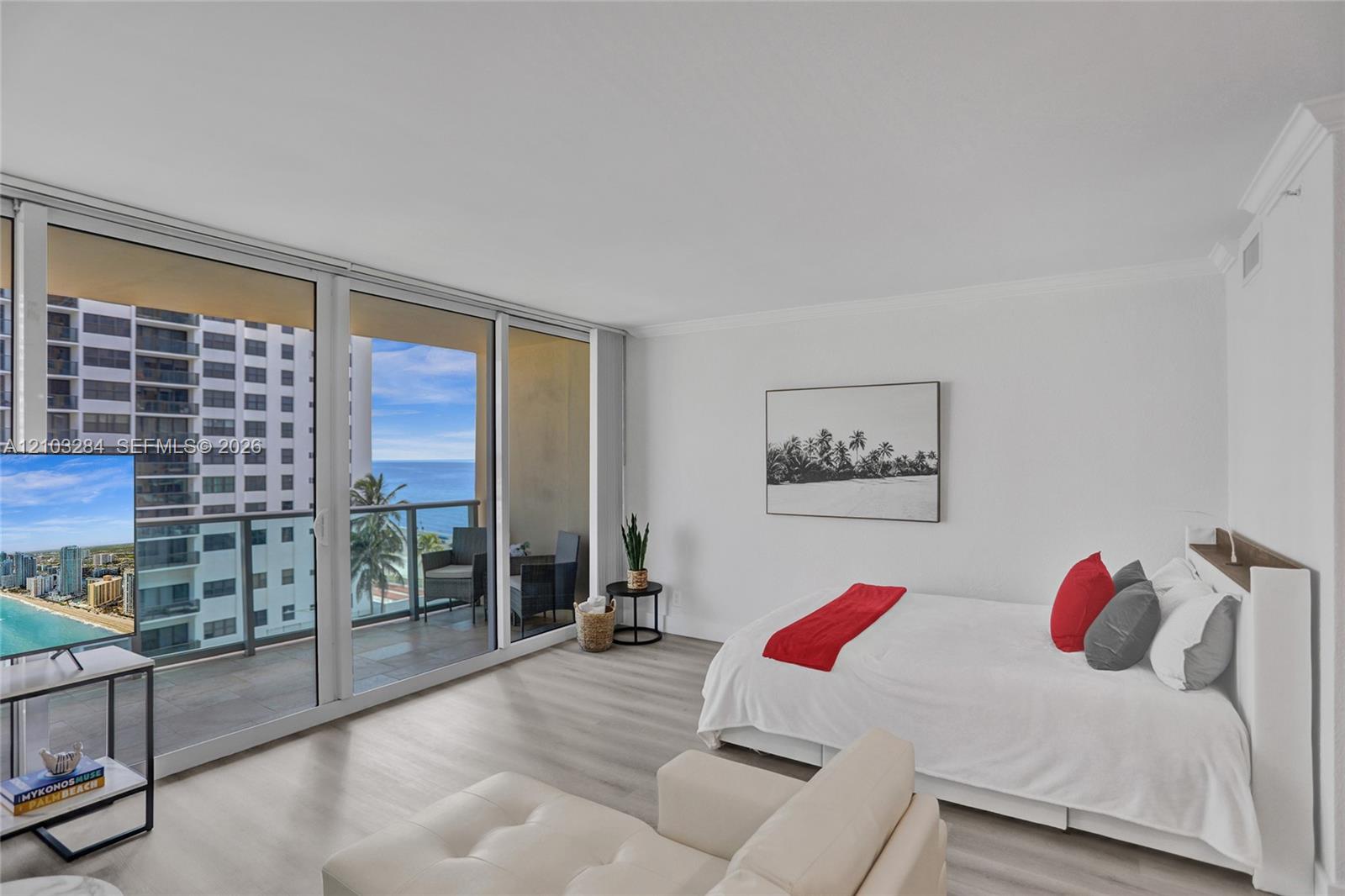 2501 S Ocean Drive 704 (available Jan 11) Property Photo 12