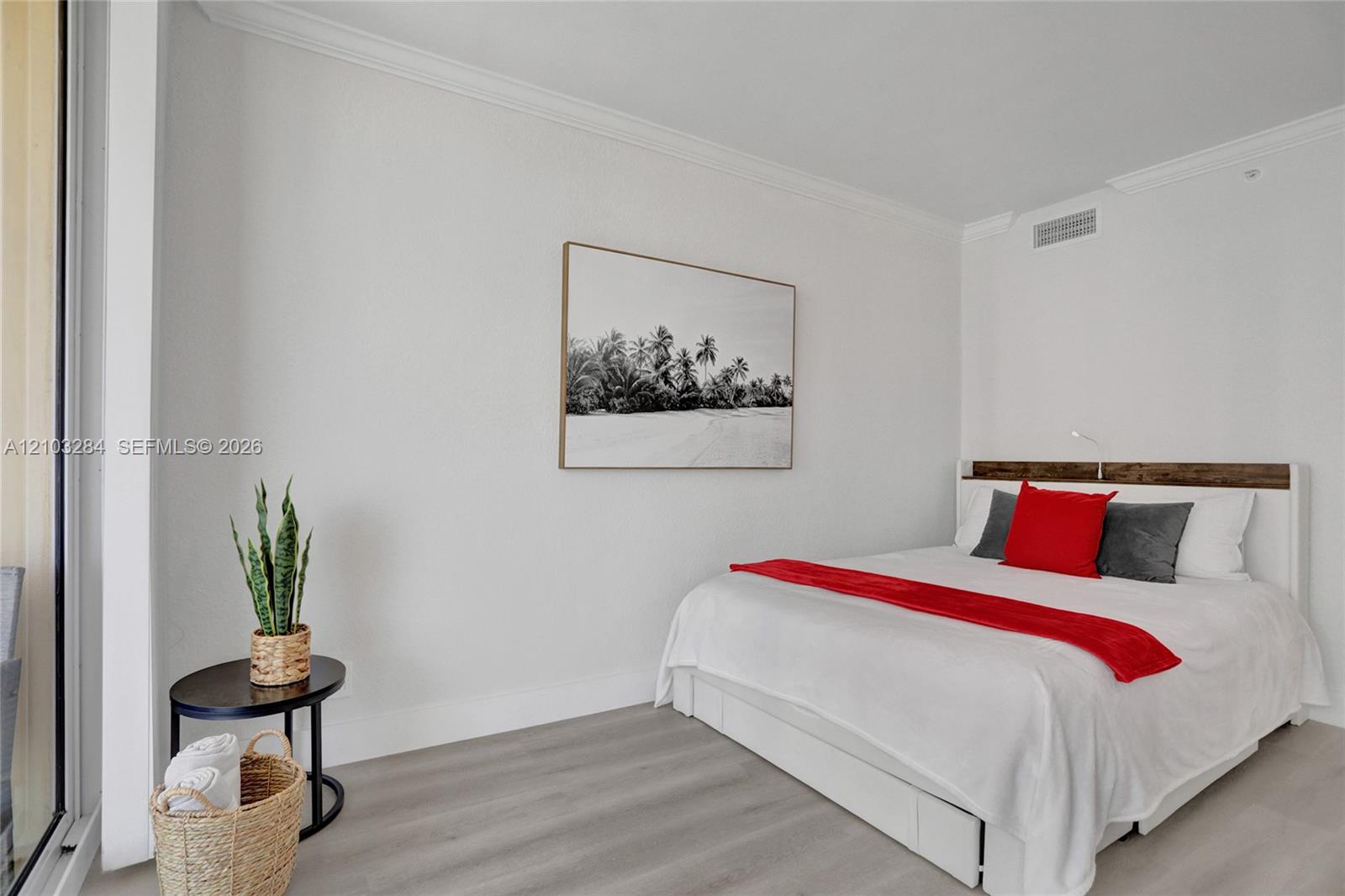 2501 S Ocean Drive 704 (available Jan 11) Property Photo 16