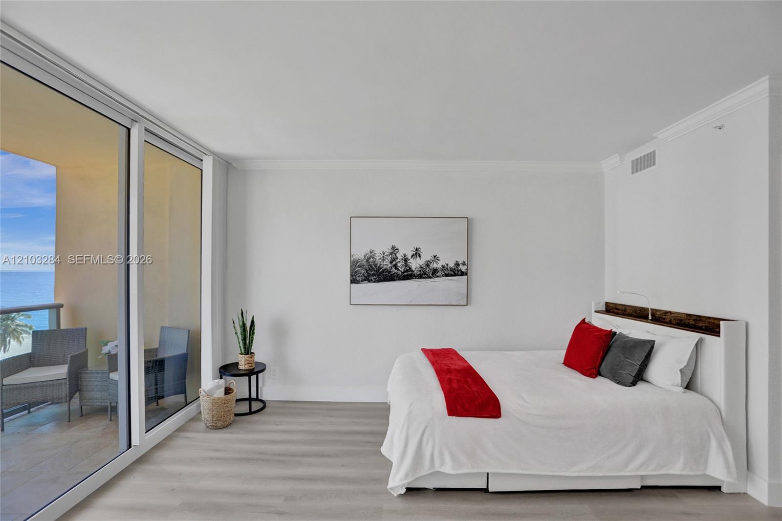 2501 S Ocean Drive 704 (available Jan 11) Property Photo 17