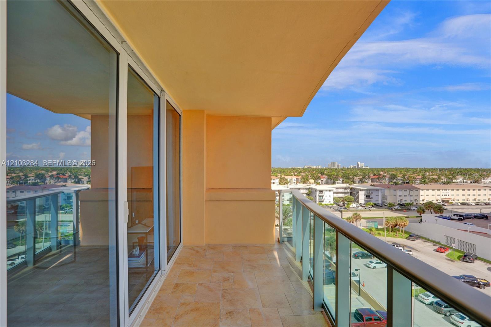 2501 S Ocean Drive 704 (available Jan 11) Property Photo 26