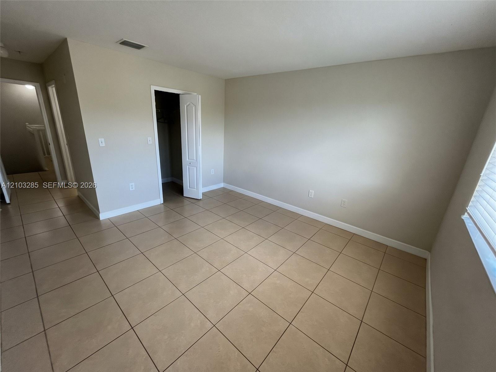 17650 Nw 73rd Avenue 208-18 Property Photo 16
