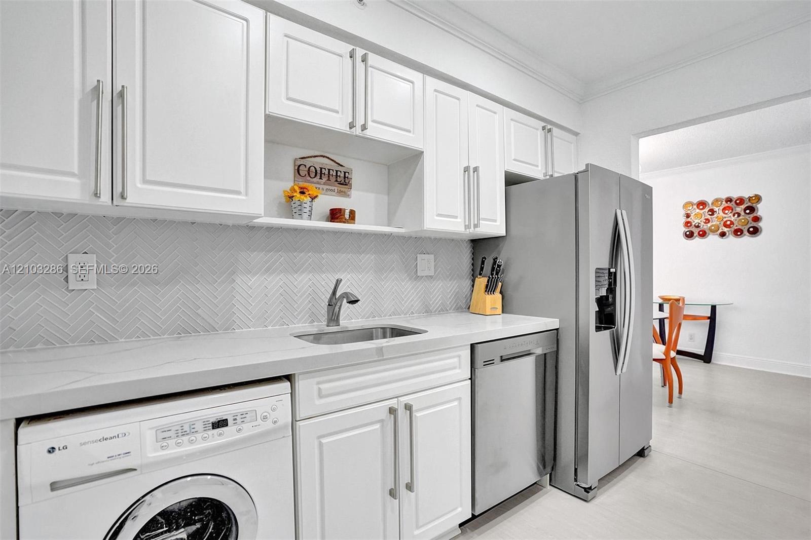 2501 S Ocean Drive 1615 (available Jan 9) Property Photo 12