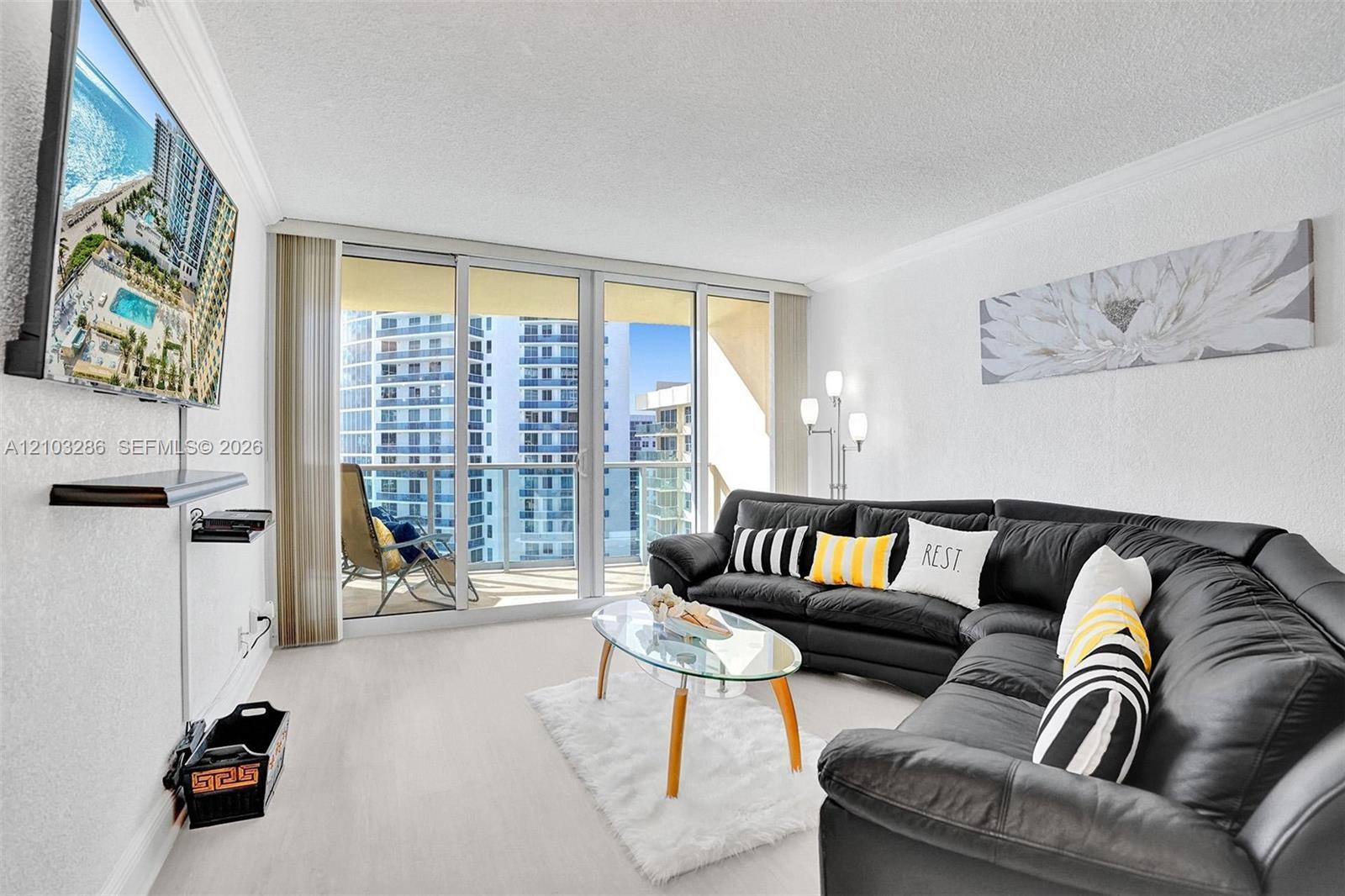 2501 S Ocean Drive 1615 (available Jan 9) Property Photo 14