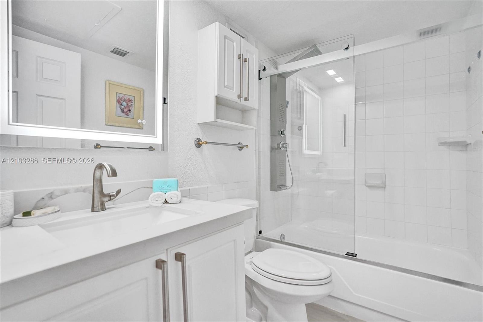 2501 S Ocean Drive 1615 (available Jan 9) Property Photo 19