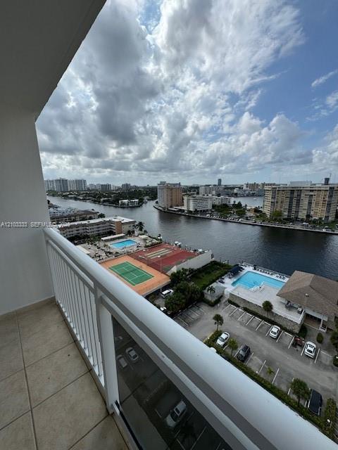 1849 S Ocean Drive Ph1 Property Photo 6