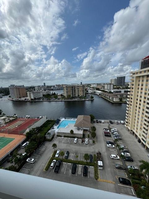 1849 S Ocean Drive Ph1 Property Photo 7