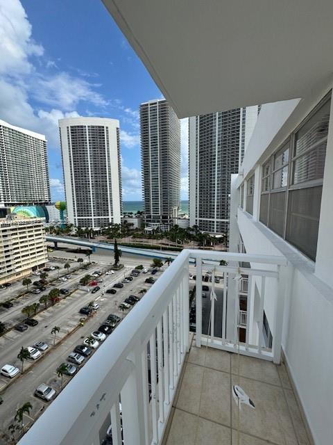 1849 S Ocean Drive Ph1 Property Photo 8
