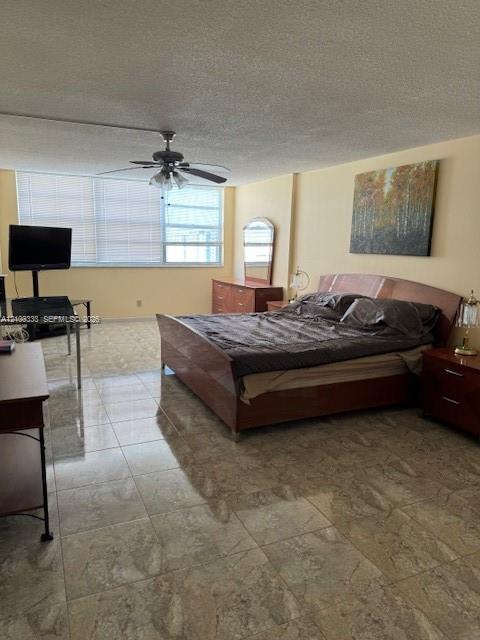 1849 S Ocean Drive Ph1 Property Photo 15
