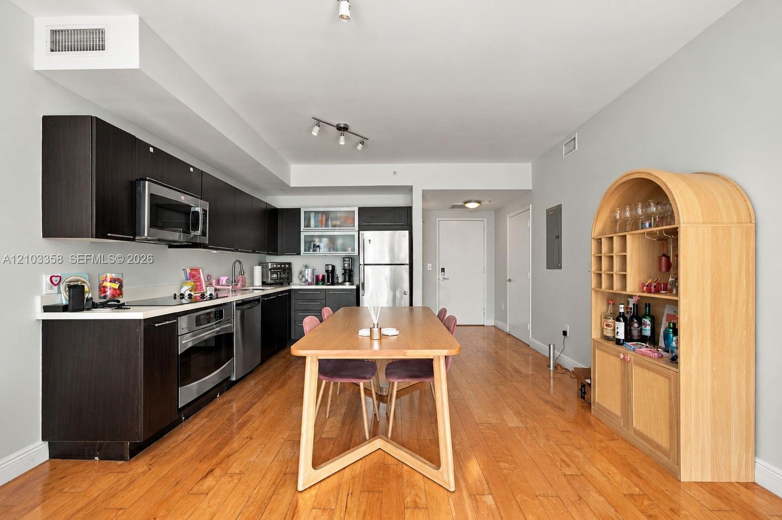 90 Sw 3rd Street 2014 Property Photo 9