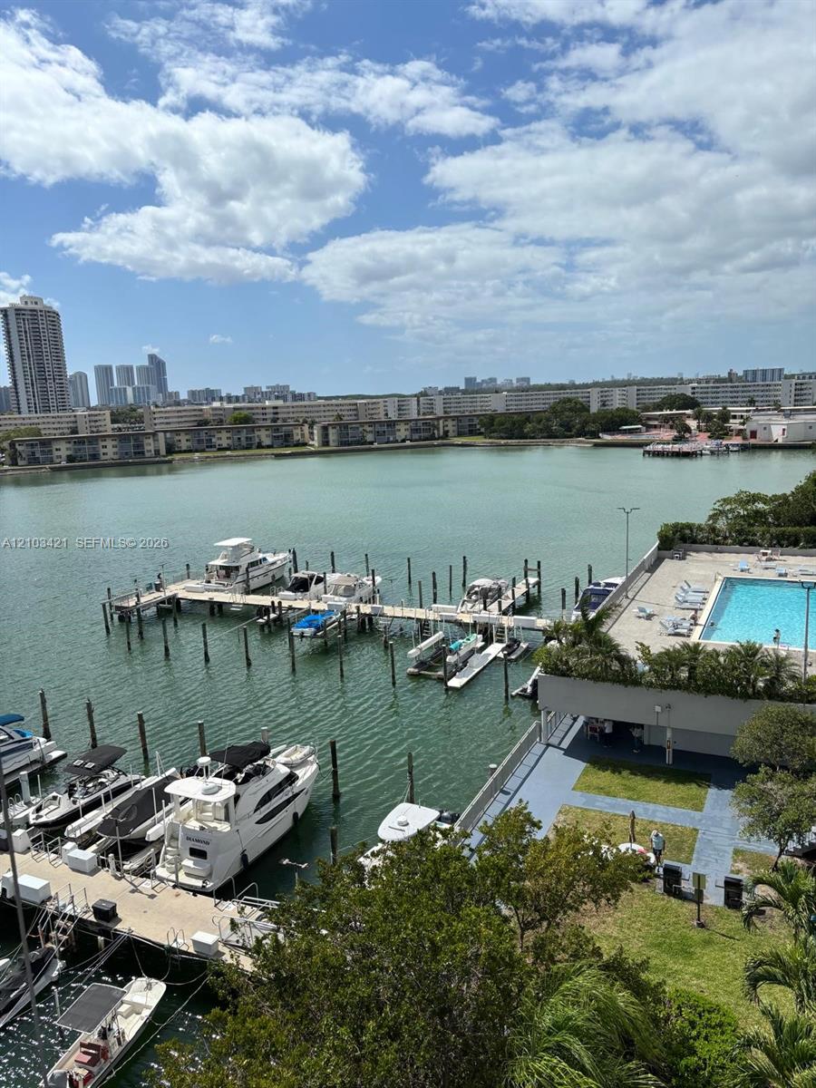 18081 Biscayne Boulevard 702 Property Photo 9