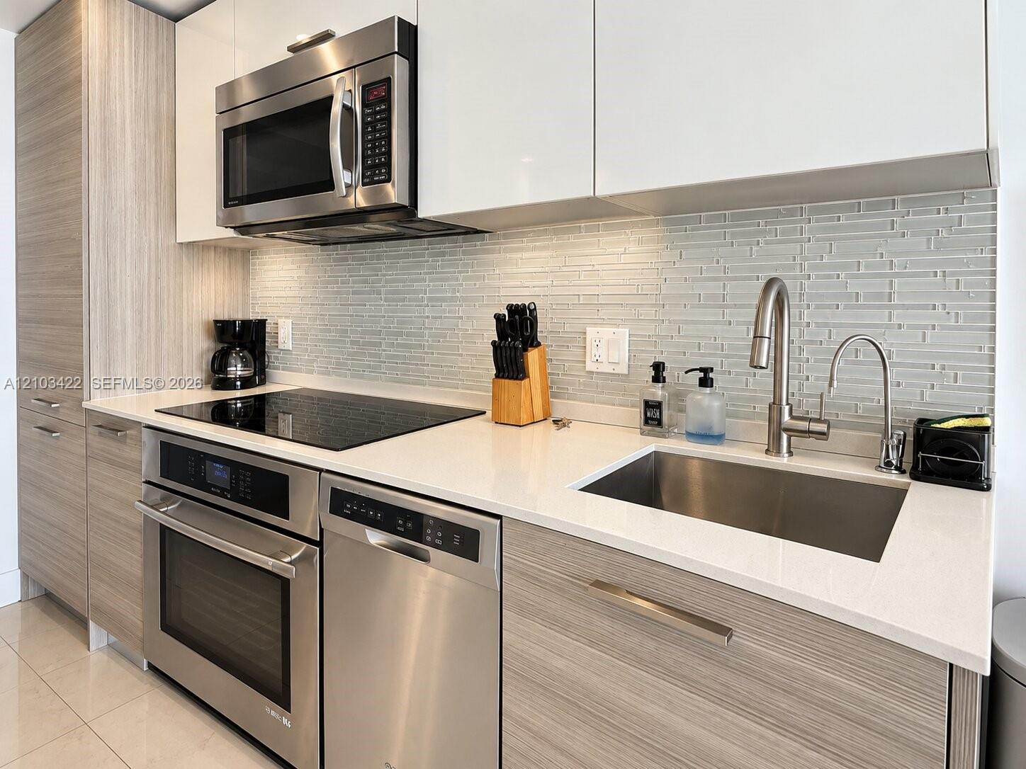 1300 Brickell Bay Drive 2112 Property Photo 4