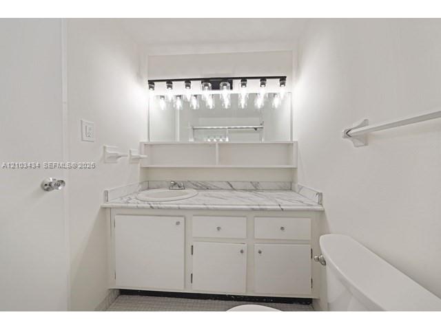 1000 West Avenue 1121 Property Photo 17