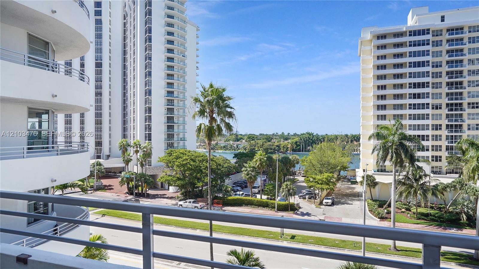 5555 Collins Avenue 6t Property Photo 13